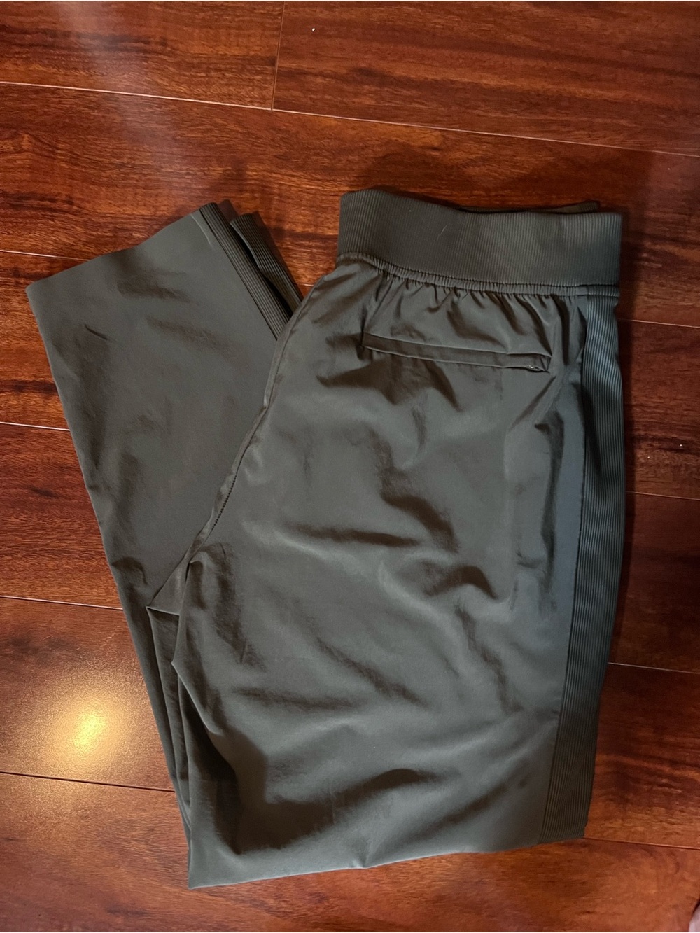 Athleta Olive Green Cropped Jogger Pants